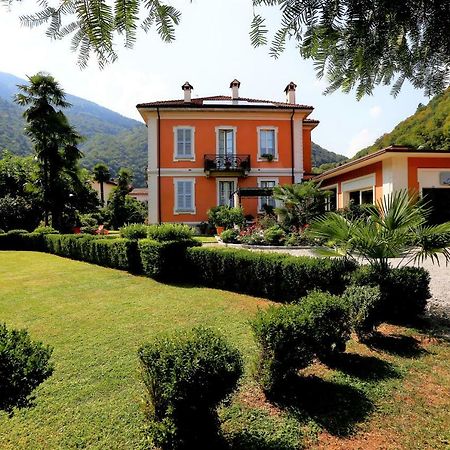 B&B Villa Dei Pini กันโนบีโอ ภายนอก รูปภาพ