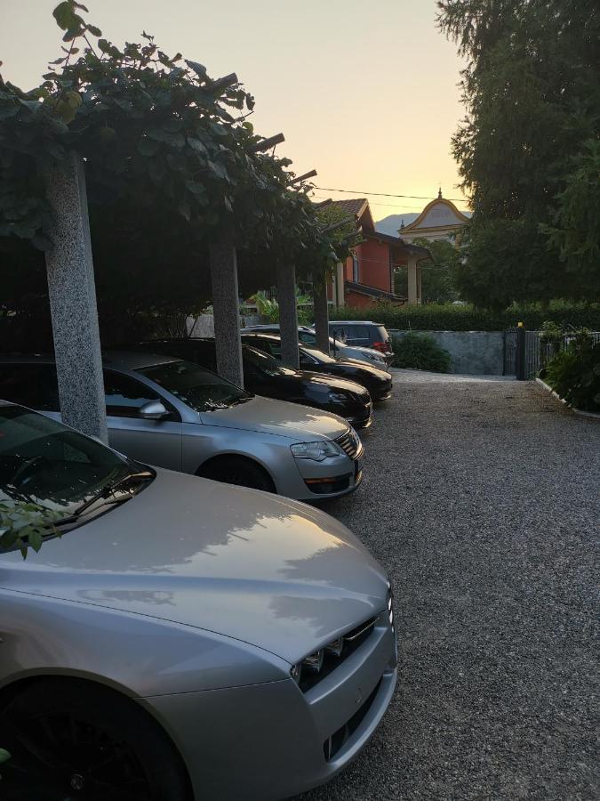 B&B Villa Dei Pini กันโนบีโอ ภายนอก รูปภาพ