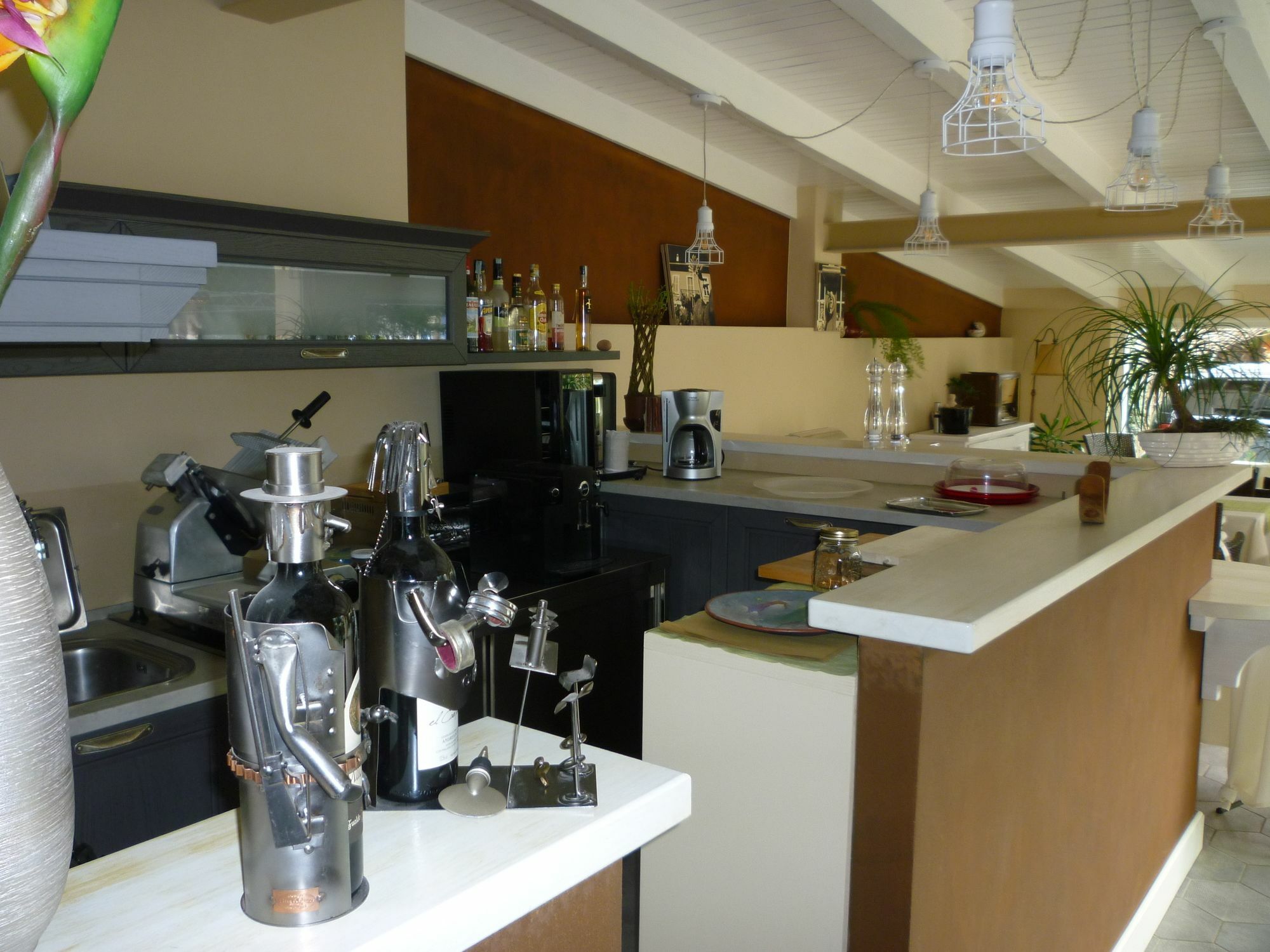 B&B Villa Dei Pini กันโนบีโอ ภายนอก รูปภาพ