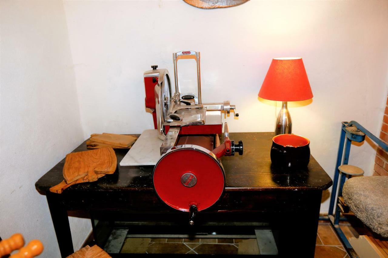 B&B Villa Dei Pini กันโนบีโอ ภายนอก รูปภาพ