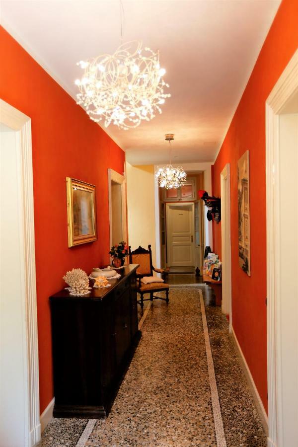 B&B Villa Dei Pini กันโนบีโอ ภายนอก รูปภาพ