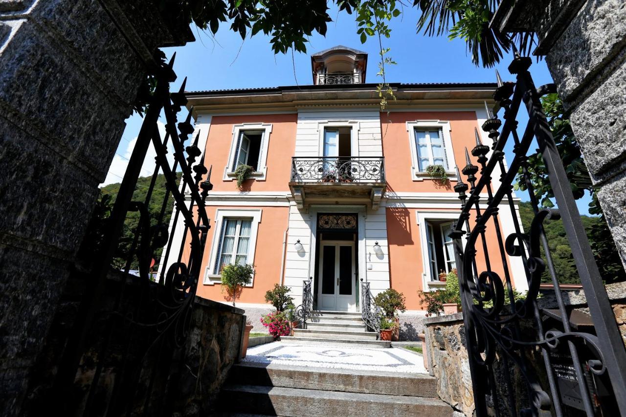 B&B Villa Dei Pini กันโนบีโอ ภายนอก รูปภาพ
